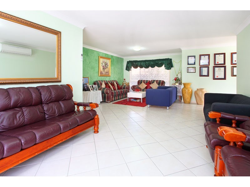 5 Stockton Close, Carindale QLD 4152