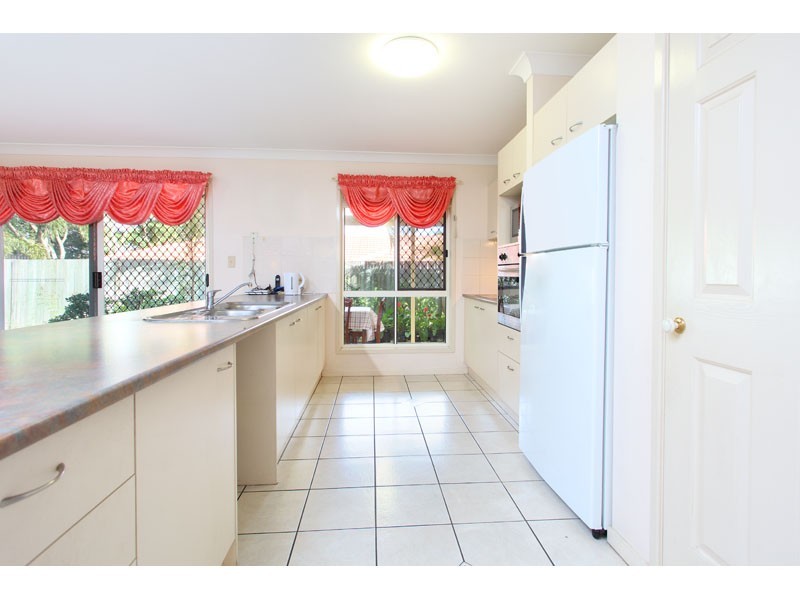 5 Stockton Close, Carindale QLD 4152