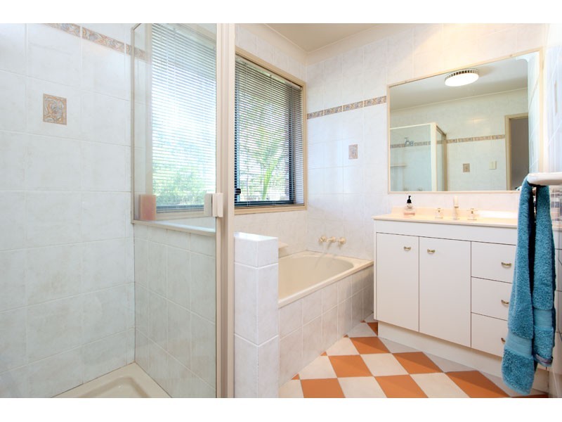 6 Dobell Court, Mackenzie QLD 4156