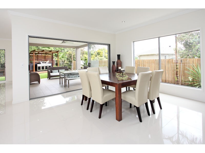 33 A Eromanga Street, Carindale QLD 4152