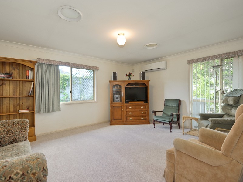 15 Parklane Place, Carindale QLD 4152