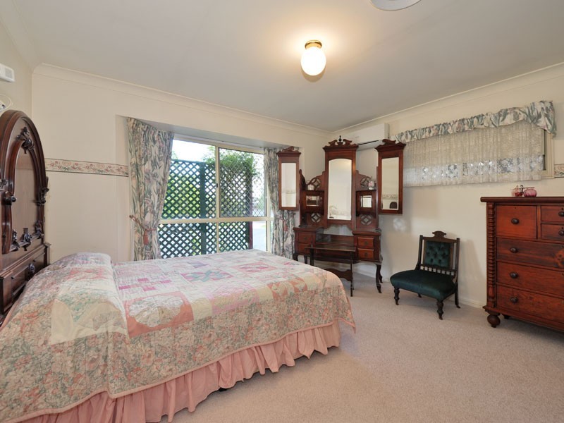 15 Parklane Place, Carindale QLD 4152