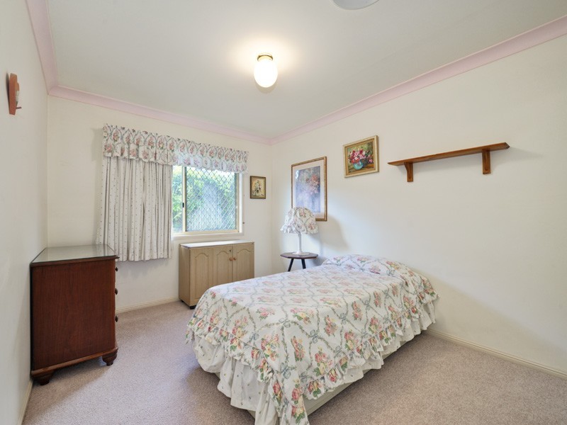 15 Parklane Place, Carindale QLD 4152