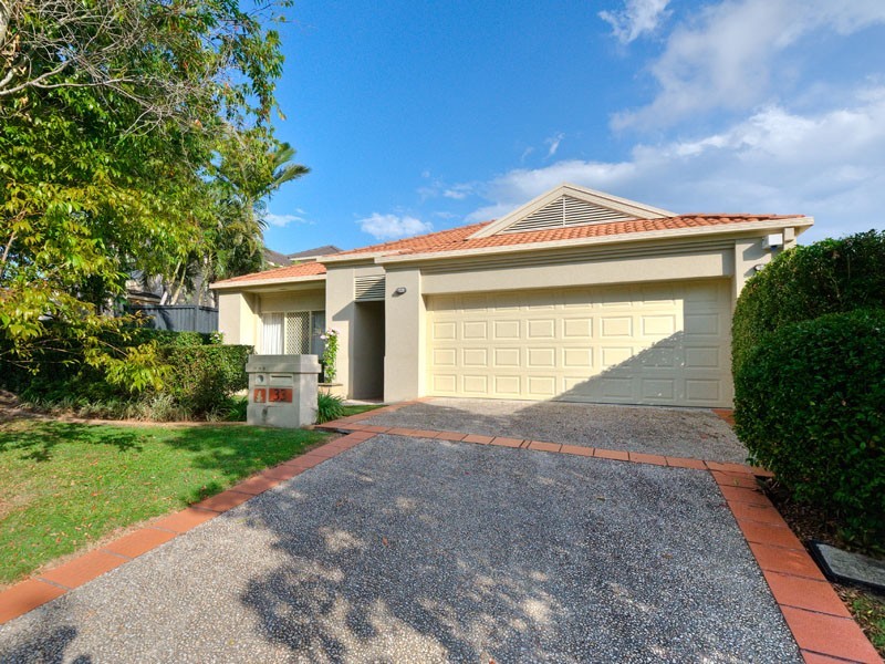 33 Flame Tree Crescent, Carindale QLD 4152