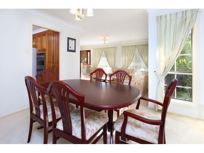 53 Kilmorey Street, Carindale QLD 4152