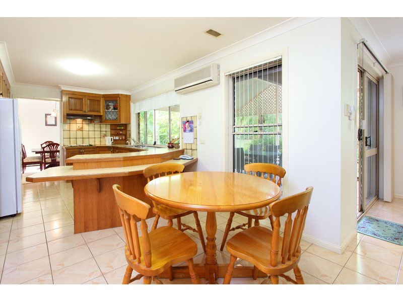 53 Kilmorey Street, Carindale QLD 4152