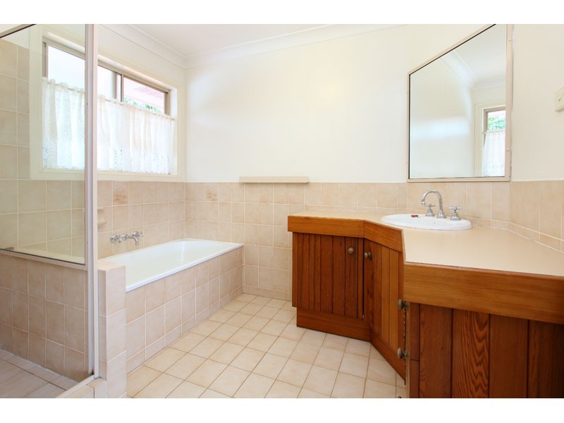 53 Kilmorey Street, Carindale QLD 4152