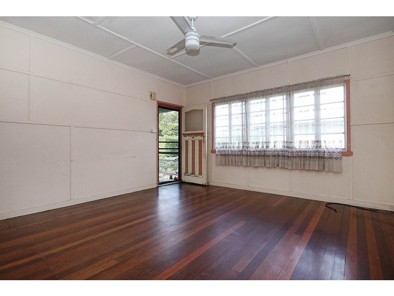 131 Manly Road Manly West, Manly West QLD 4179