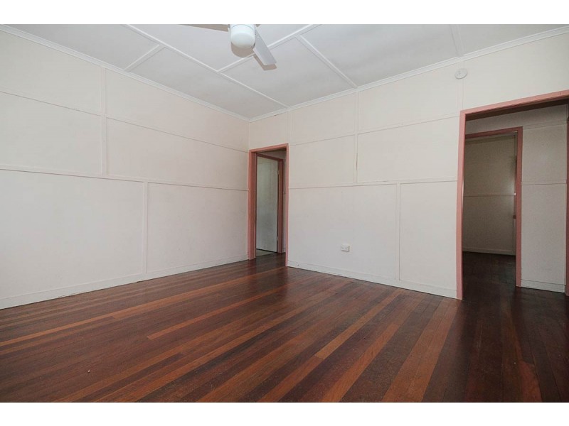 131 Manly Road Manly West, Manly West QLD 4179