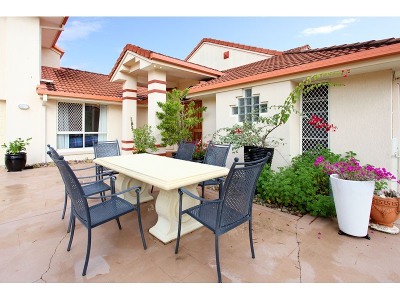 22 Turnberry Pl, Carindale QLD 4152