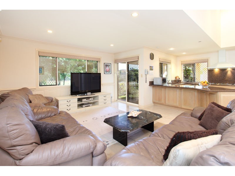 22 Turnberry Pl, Carindale QLD 4152