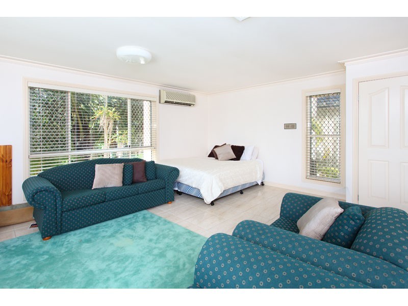 22 Turnberry Pl, Carindale QLD 4152