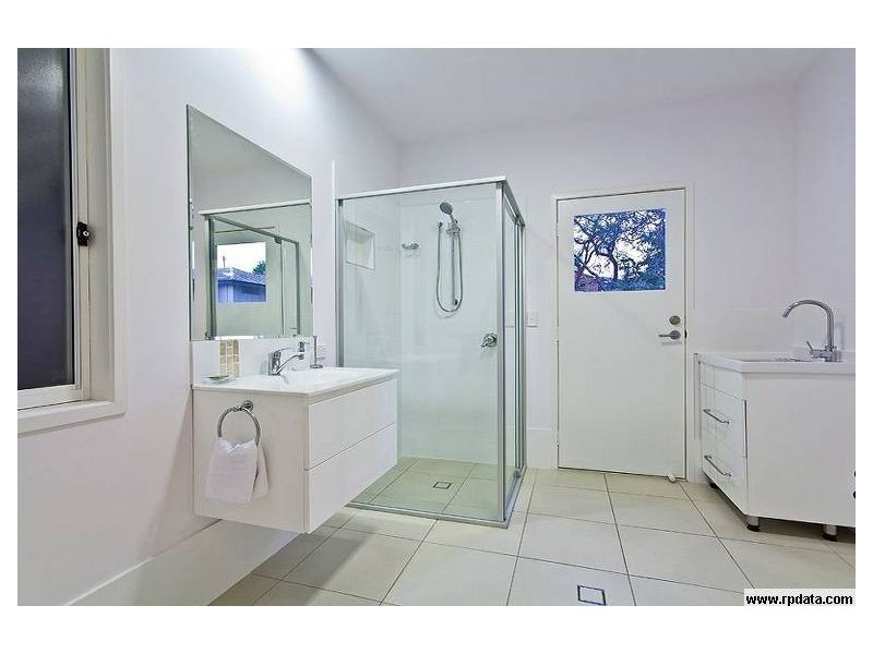 11A Laurie Street, Carina Heights QLD 4152