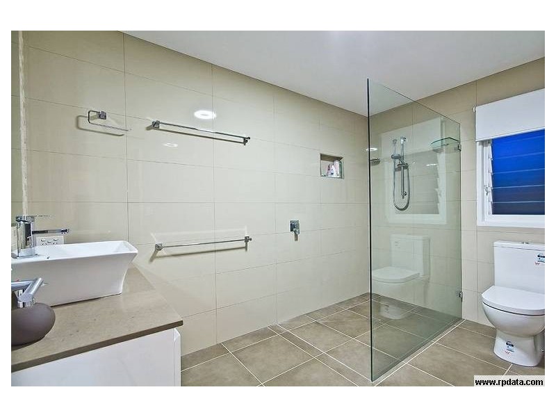 11A Laurie Street, Carina Heights QLD 4152