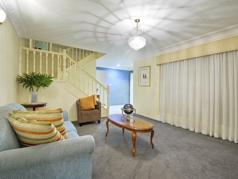 6 Myola Court, Carindale QLD 4152