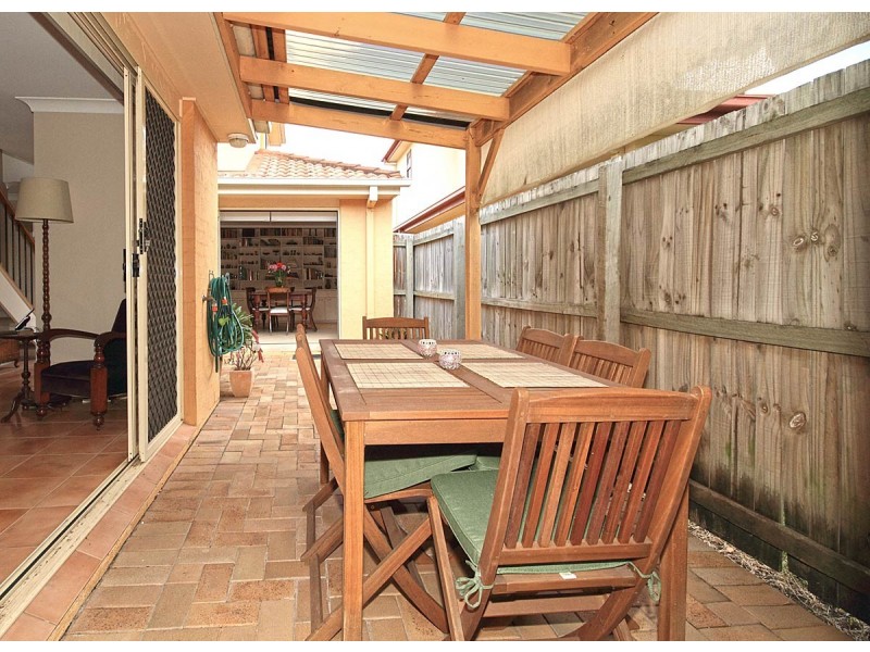 20 Hart Close, Mackenzie QLD 4156