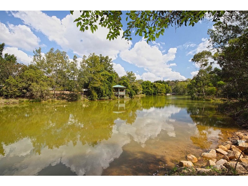 20 Hart Close, Mackenzie QLD 4156