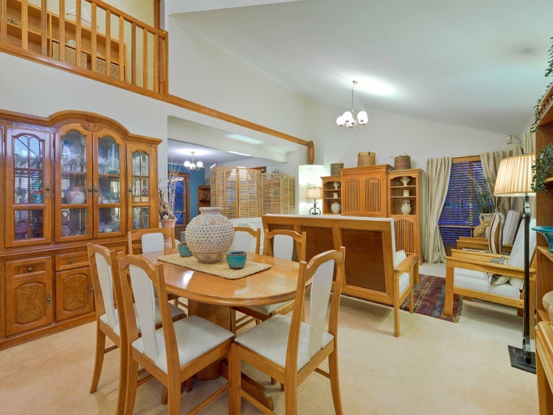 17 Merion Place, Carindale QLD 4152