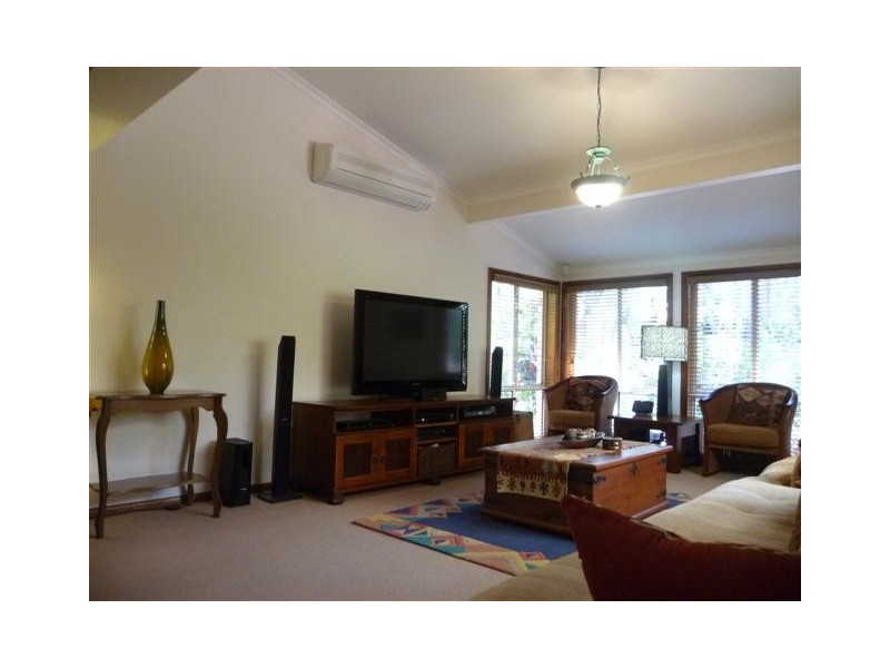 17 Merion Place, Carindale QLD 4152