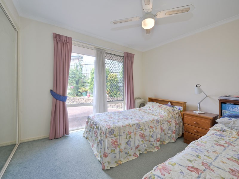 27 Braemar Place, Carindale QLD 4152