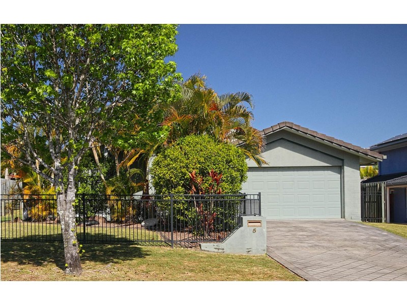 5 Van Dyck Rise, Mackenzie QLD 4156