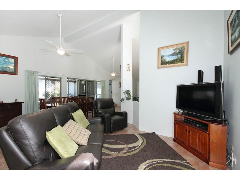 5 Van Dyck Rise, Mackenzie QLD 4156