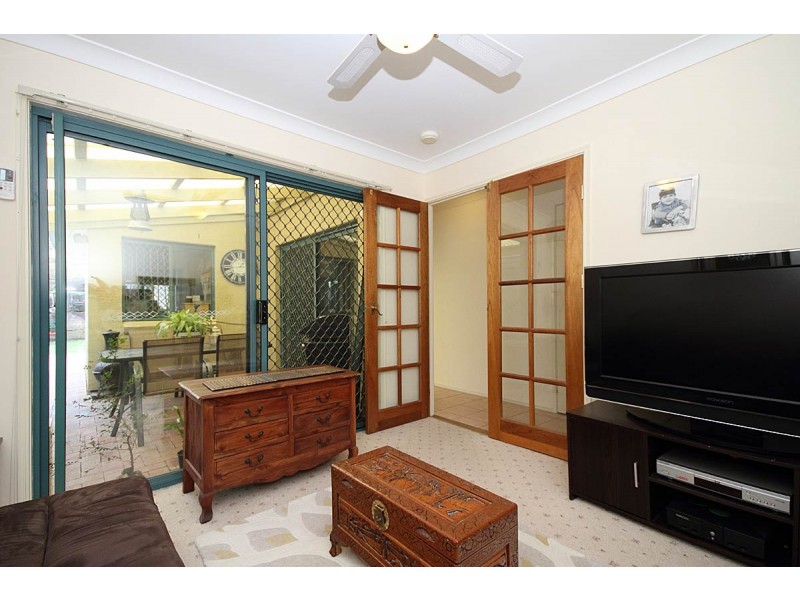 10 Hart Close, Mackenzie QLD 4156