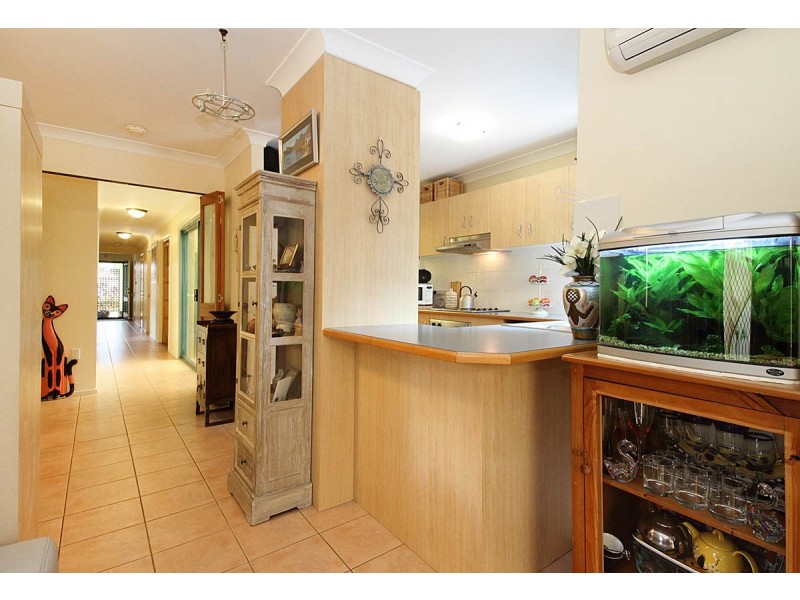 10 Hart Close, Mackenzie QLD 4156