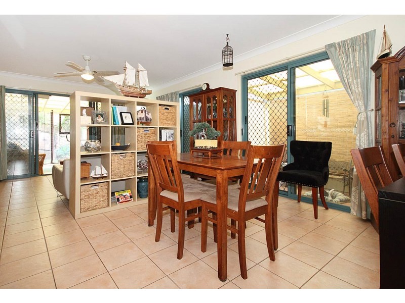 10 Hart Close, Mackenzie QLD 4156