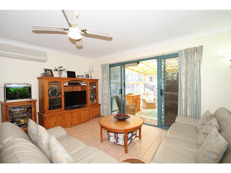 10 Hart Close, Mackenzie QLD 4156