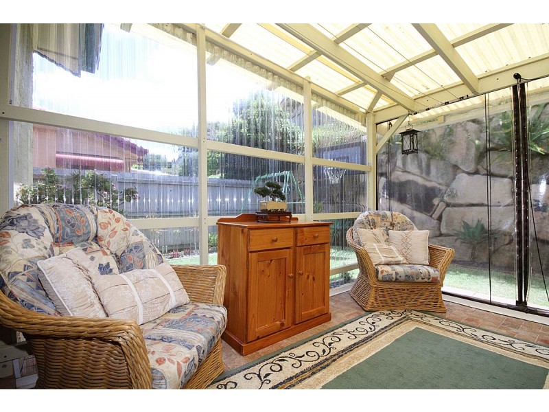 10 Hart Close, Mackenzie QLD 4156