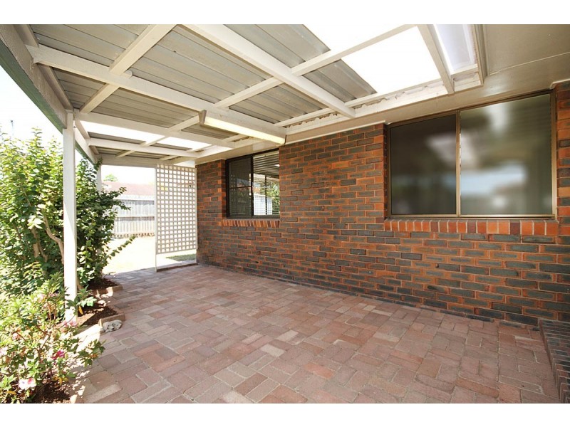 18 Lindisfarne Street, Carindale QLD 4152