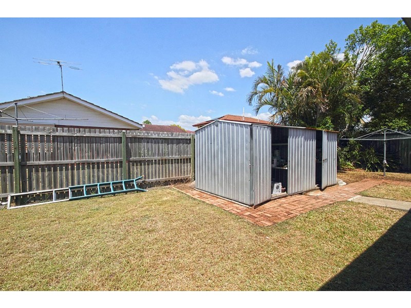 18 Lindisfarne Street, Carindale QLD 4152