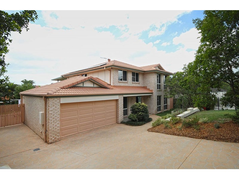 10 Willow Place, Carindale QLD 4152