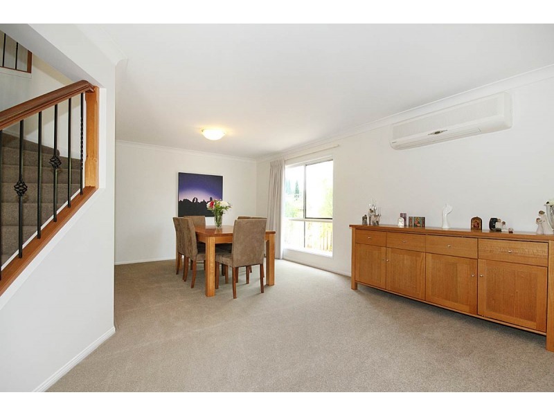 10 Willow Place, Carindale QLD 4152