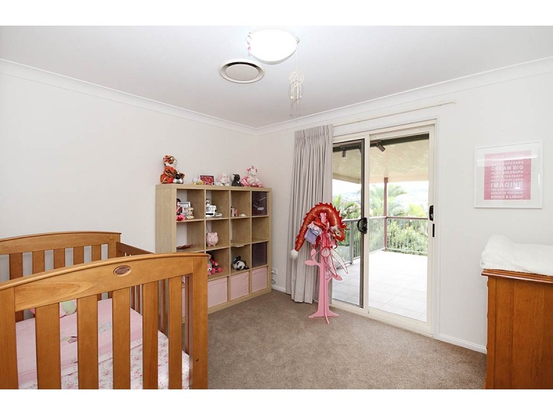 10 Willow Place, Carindale QLD 4152