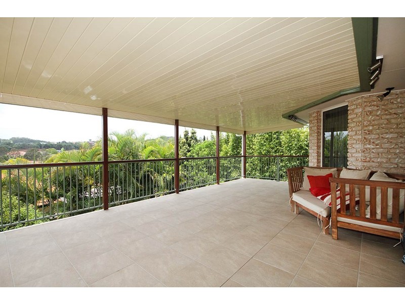 10 Willow Place, Carindale QLD 4152