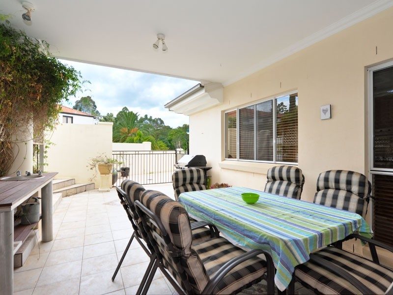 38 Woodland Street, Carindale QLD 4152