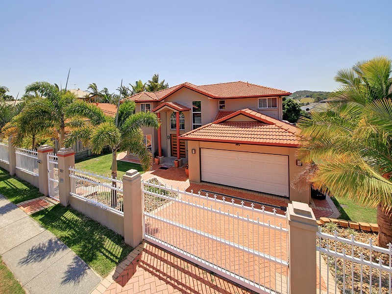 107 Cribb Road, Carindale QLD 4152