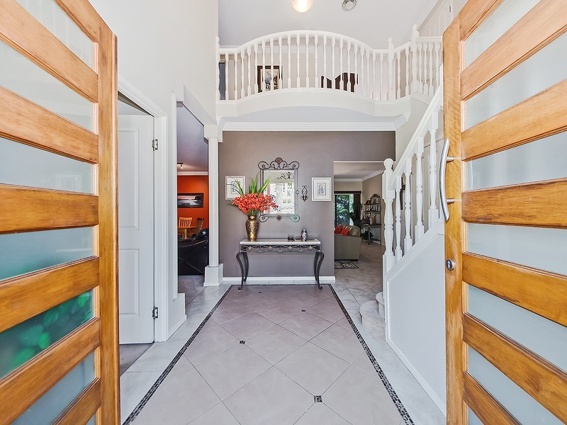 107 Cribb Road, Carindale QLD 4152