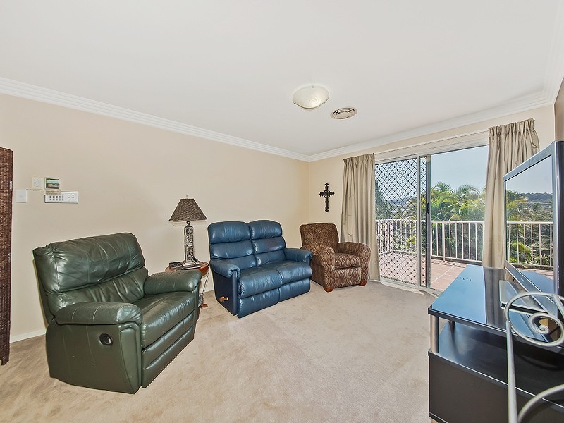 107 Cribb Road, Carindale QLD 4152
