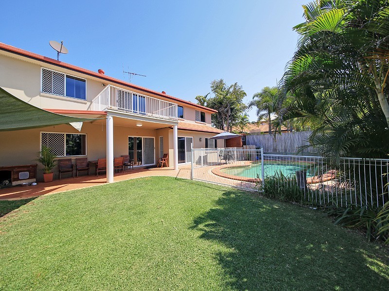 107 Cribb Road, Carindale QLD 4152