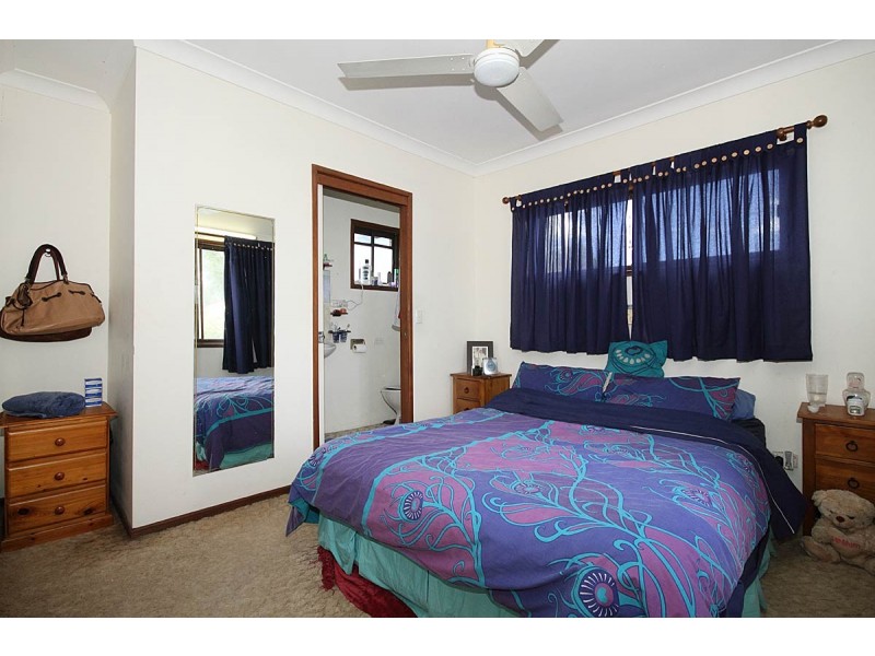 22 Tristan Street, Carindale QLD 4152