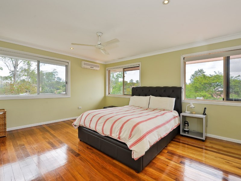 24 Avenell Street, Wishart QLD 4122