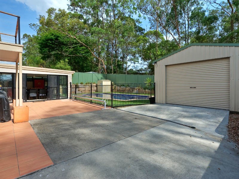 24 Avenell Street, Wishart QLD 4122