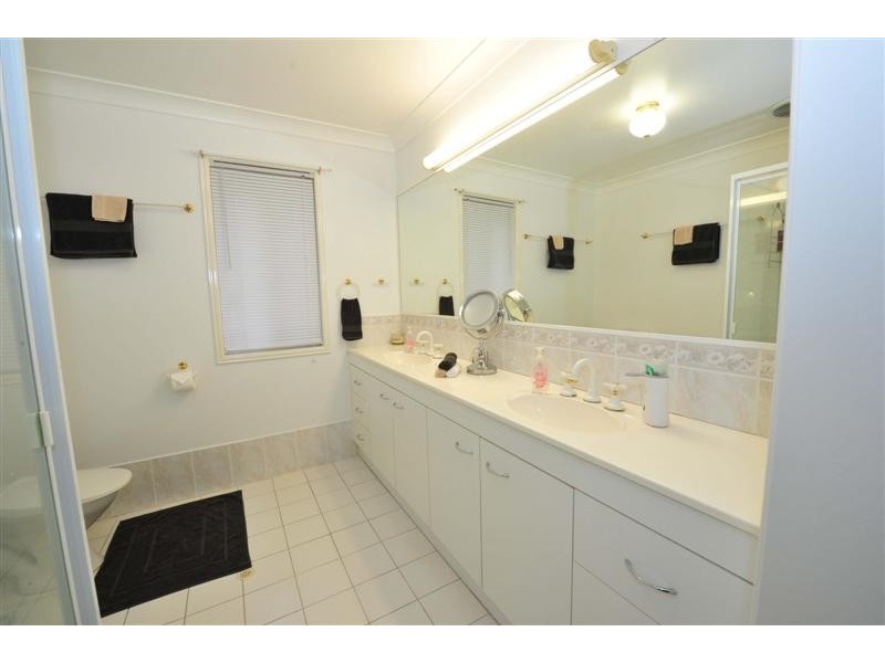 3 Dobell Court, Mackenzie QLD 4156