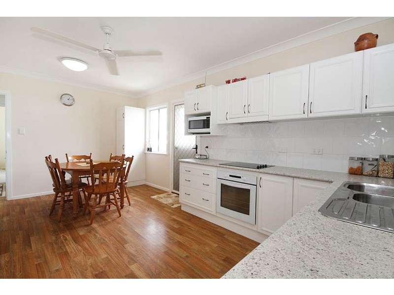 11 Chataway Street, Carina Heights QLD 4152