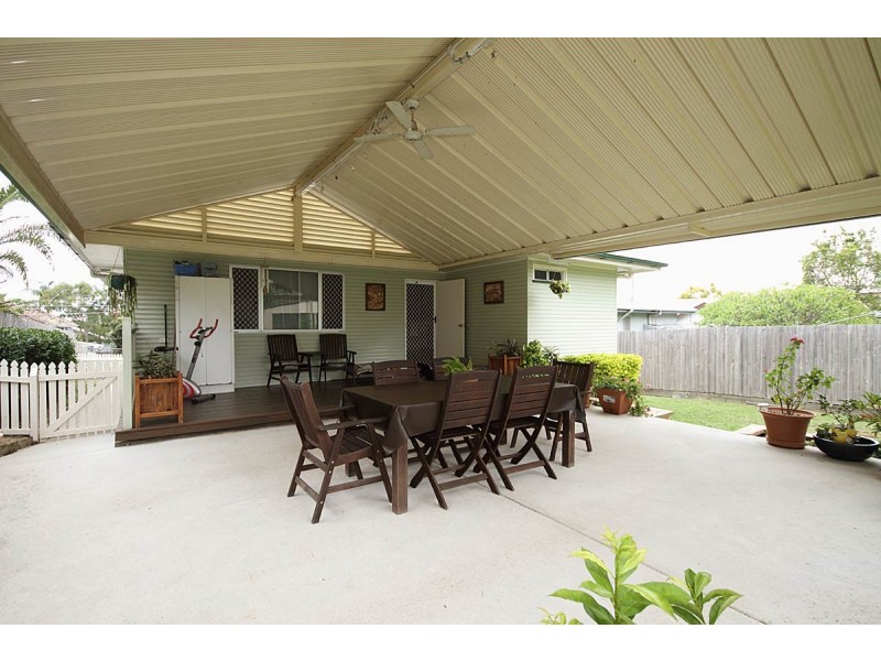 11 Chataway Street, Carina Heights QLD 4152