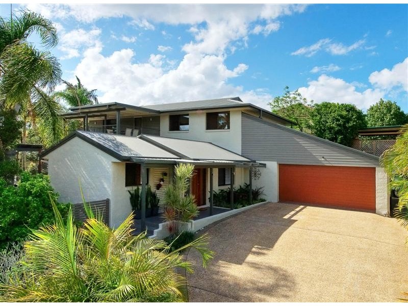 3 Oxford Close, Carindale QLD 4152