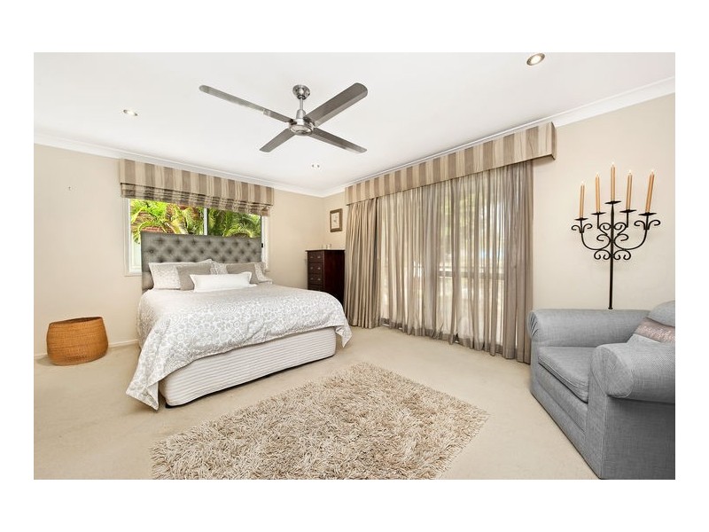 22 Eromanga Street, Carindale QLD 4152